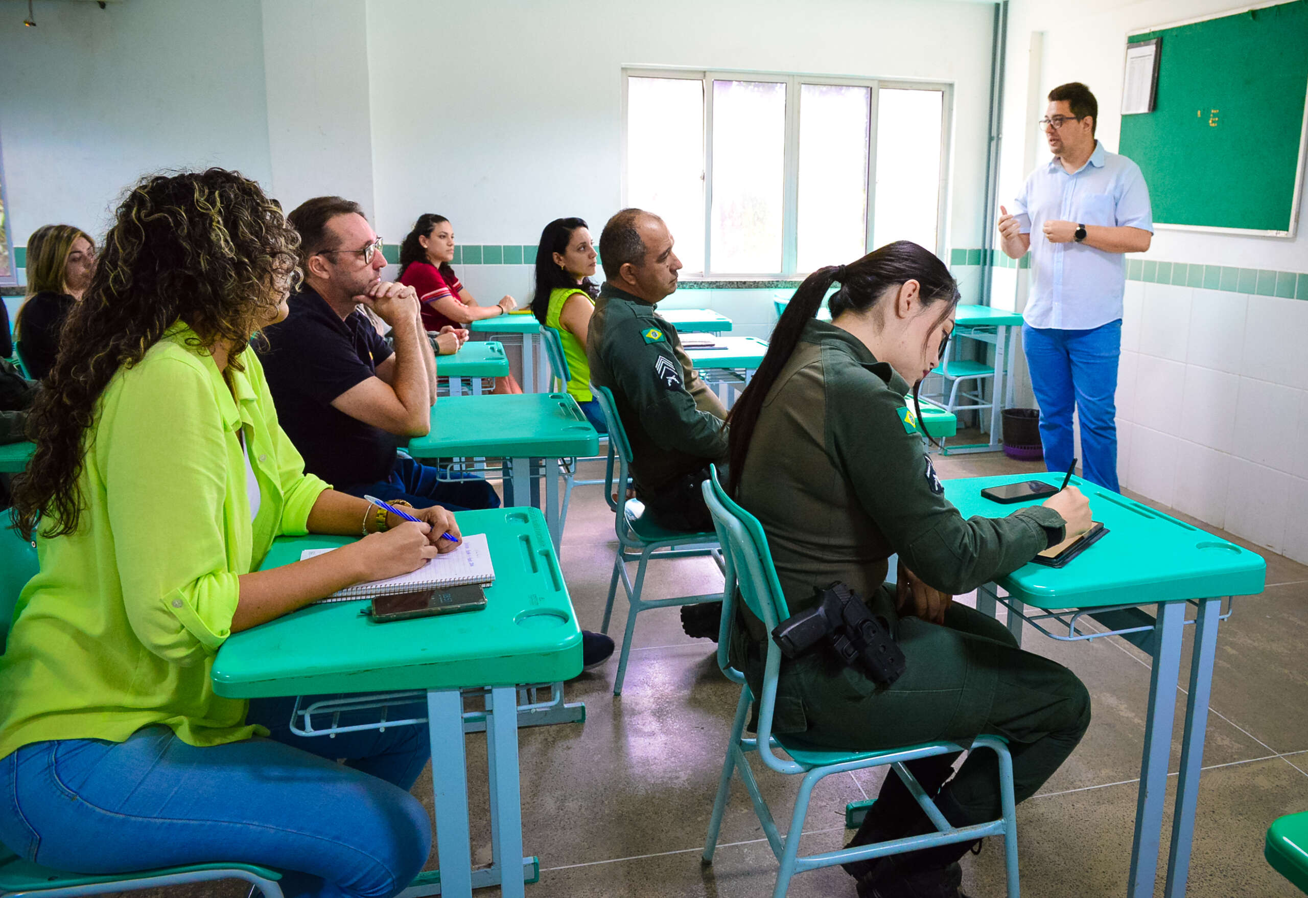Aesp-CE prepara profissionais para o atendimento a pessoas idosas e com deficiência
