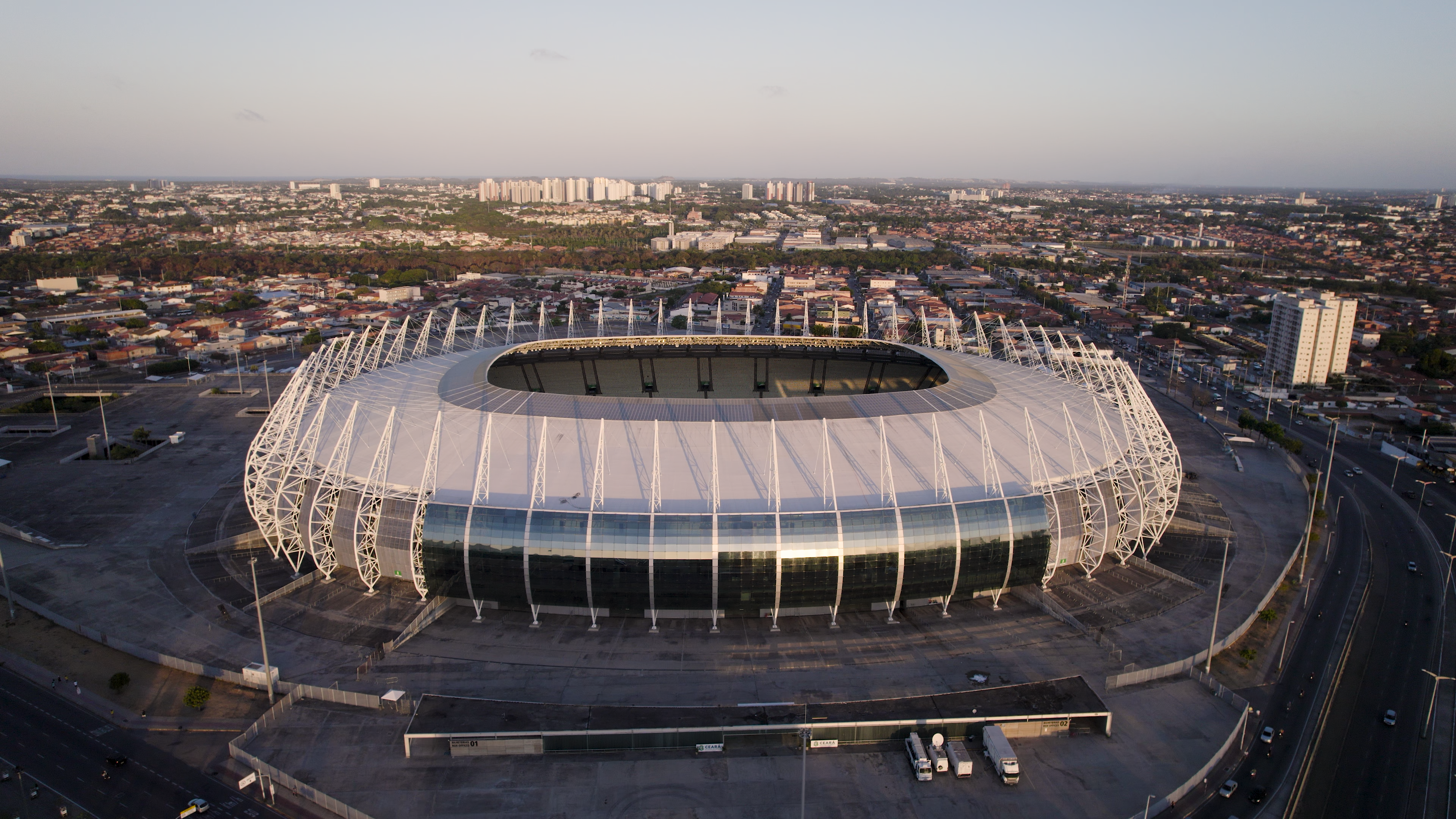 Arena Castelão: as histórias do estádio que chega aos 50 anos