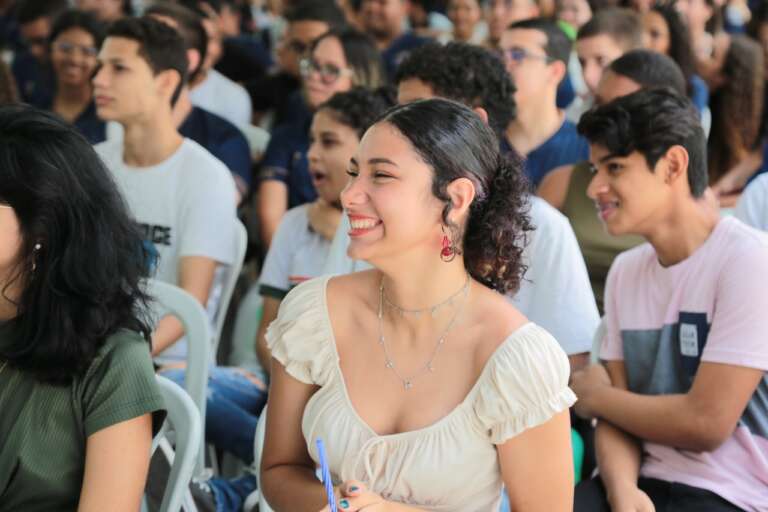 Segundo encontro do “Esquenta Enem” reúne 500 alunos em aulão final para o Exame