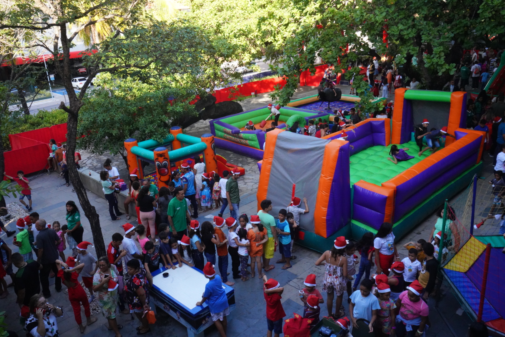 Governo do Estado promove Natal Ceará Sem Fome no Palácio da Abolição com mais de 500 crianças