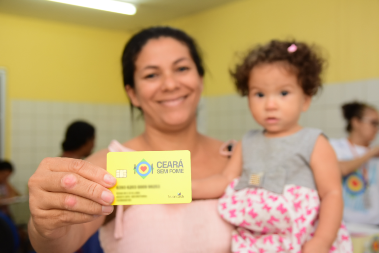 Em Fortaleza, Cartões Ceará sem Fome são entregues nesta quinta e sexta-feira