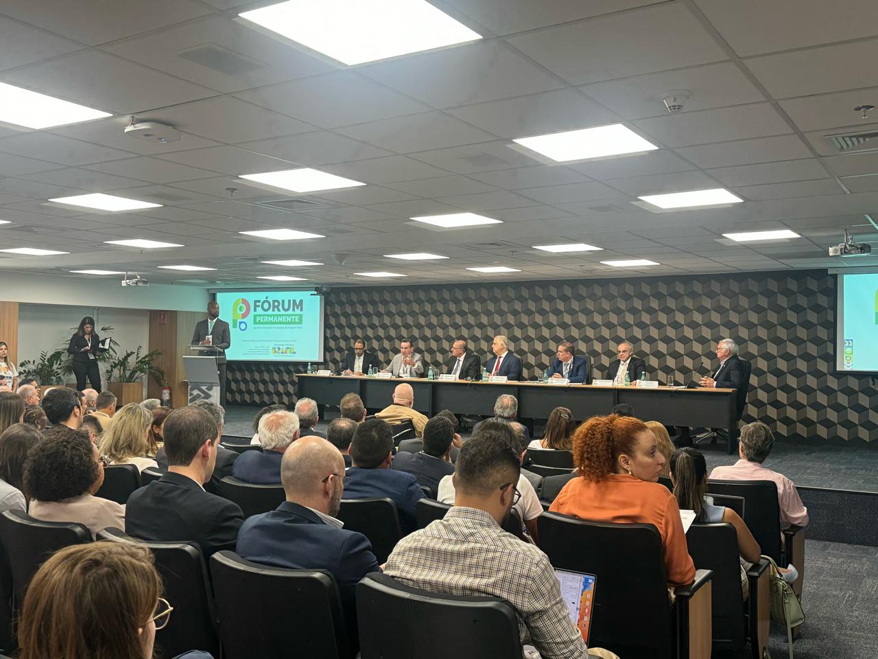 Ceará participa do Fórum Permanente das Microempresas