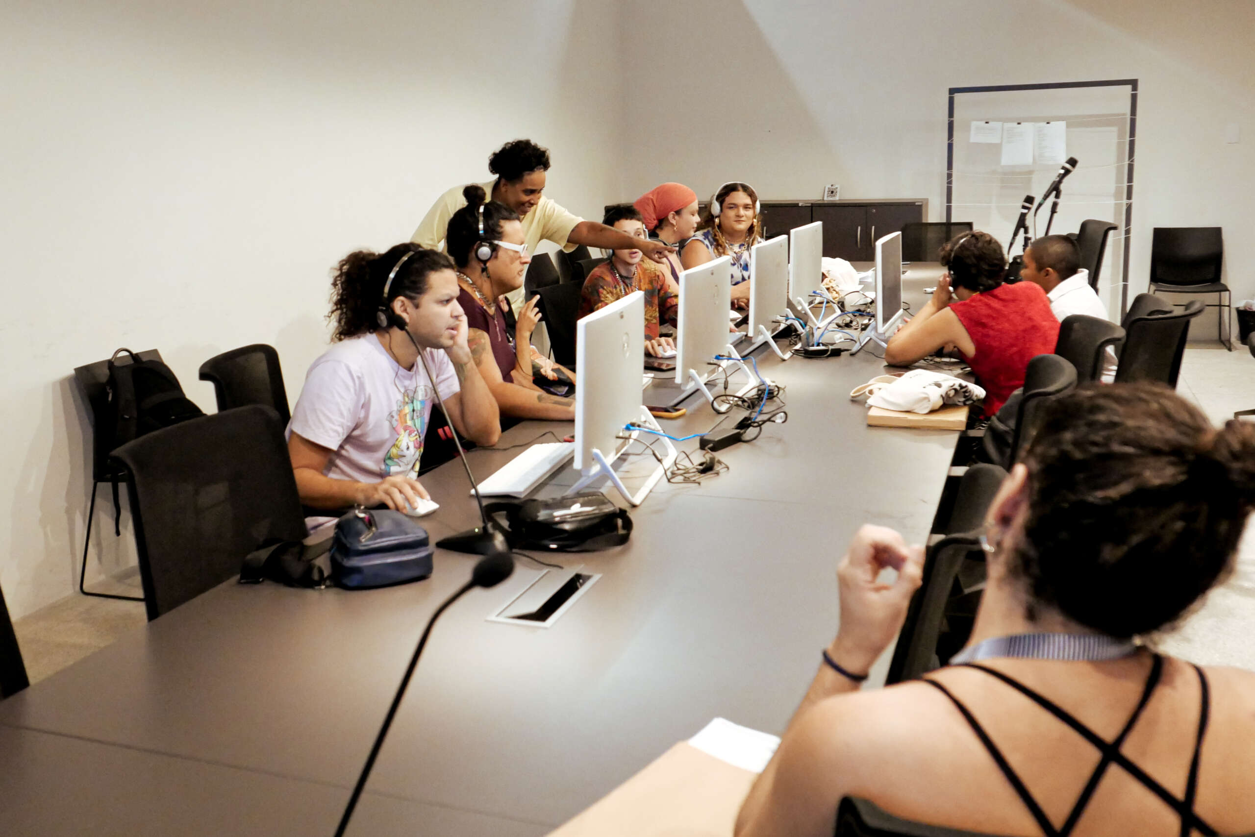 Museu da Imagem e do Som realiza encerramento do processo formativo Ateliê de Criação Tecnologias Transvestigêneres