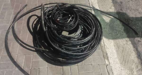 PMCE captura dupla suspeita de furto de fios no Joaquim Távora