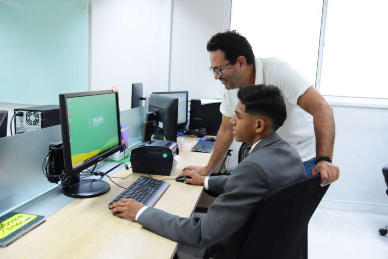 Primeiro Passo promove seminário sobre importância da inserção do jovem ao mundo do trabalho