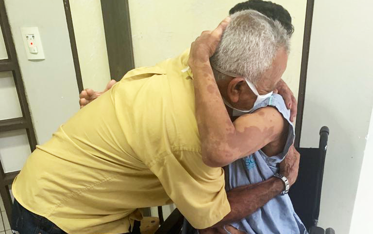 Com auxílio do Serviço Social, pacientes sem identificação atendidos nas unidades da Saúde do Ceará reencontram familiares