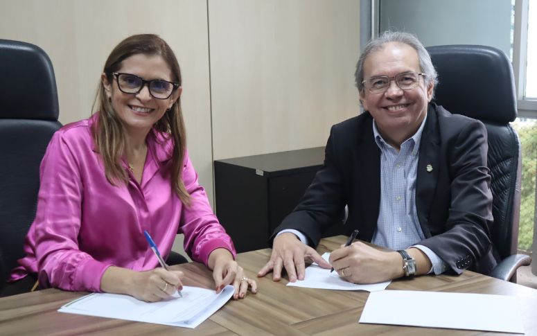 CGE firma Termo de Compromisso para a realização de consultoria em gestão de riscos na Secretaria da Educação