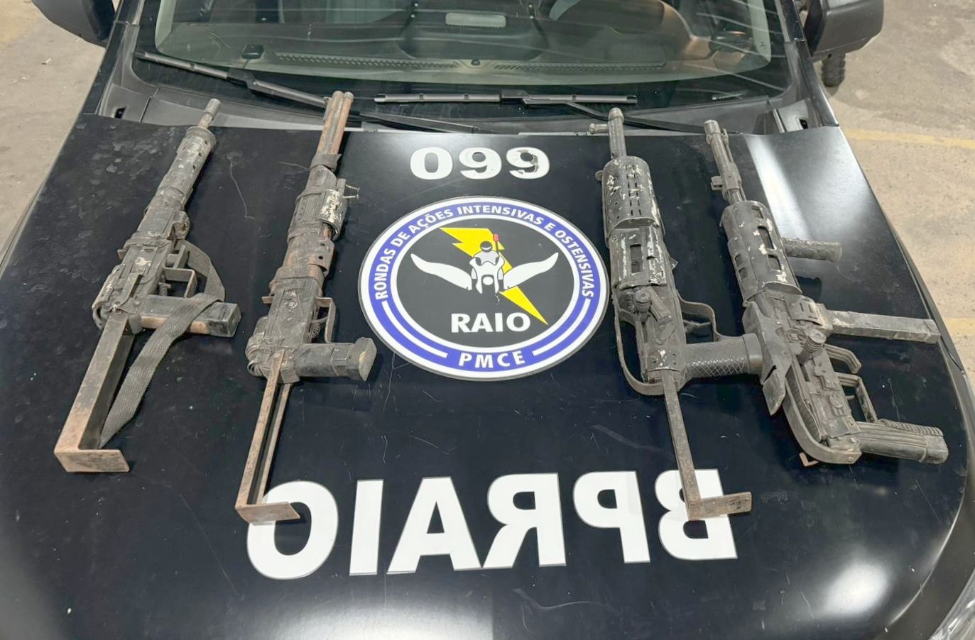 Ações distintas realizadas pela PCCE e PMCE resultam nos indiciamentos de cinco indivíduos e nas apreensões de seis armas de fogo em Crateús