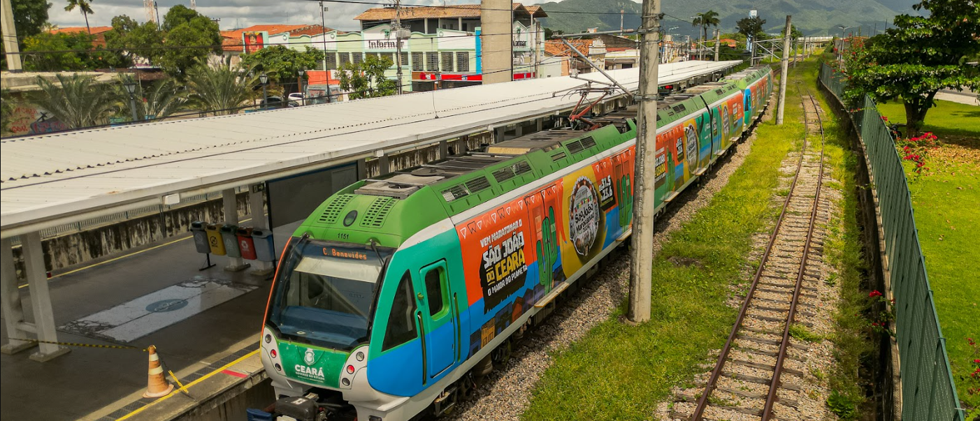 Metrô e VLTs terão operação especial neste fim de semana para Enem e Finados