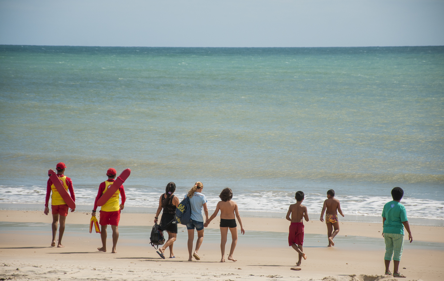 Fortaleza tem 21 trechos próprios para banho neste fim de semana
