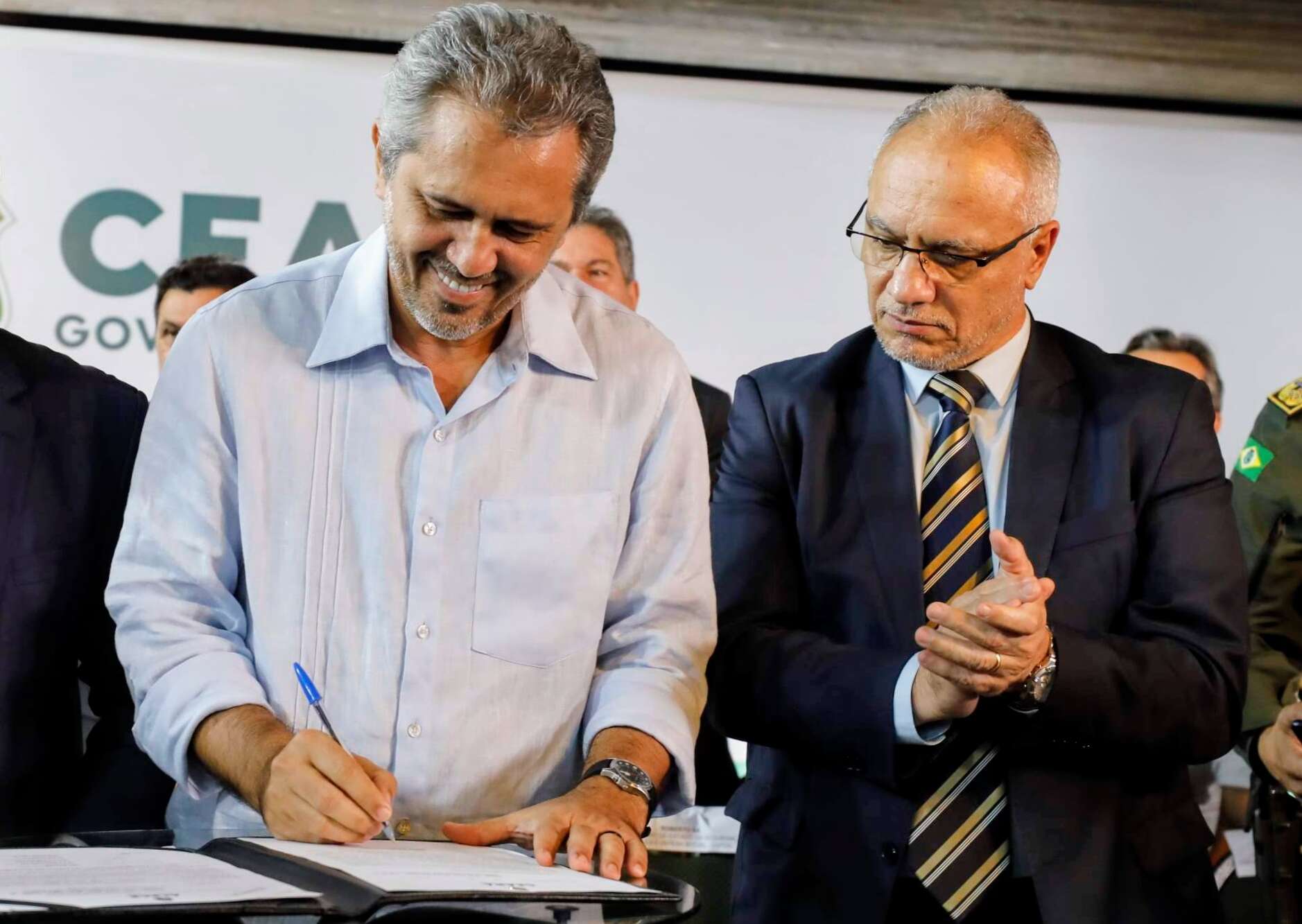 Governo do Ceará garante princípio da paridade aos policiais civis do Estado