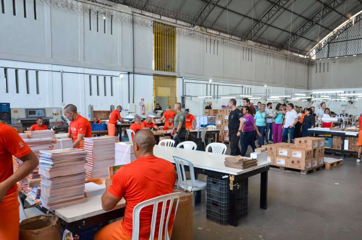 Comitiva empresarial conhece potencial econômico e empregabilidade em unidades prisionais do Ceará