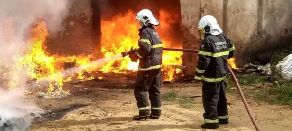 Corpo de Bombeiros já apagou 69 incêndios em residências neste mês de agosto
