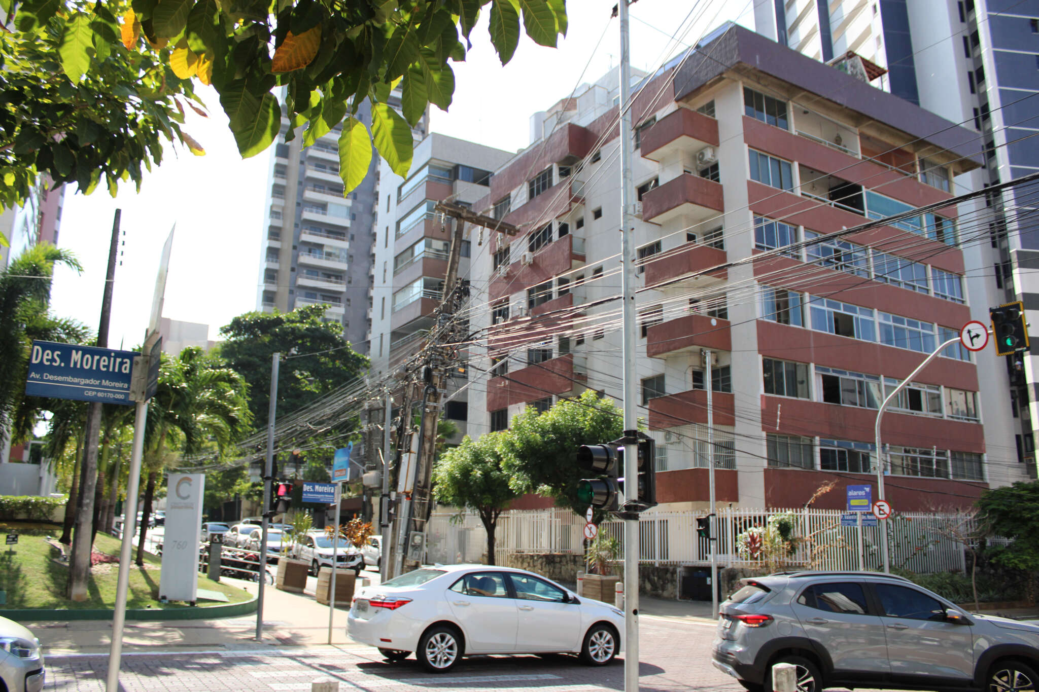 Seinfra anuncia obras de internalização da rede elétrica da Av. Desembargador Moreira