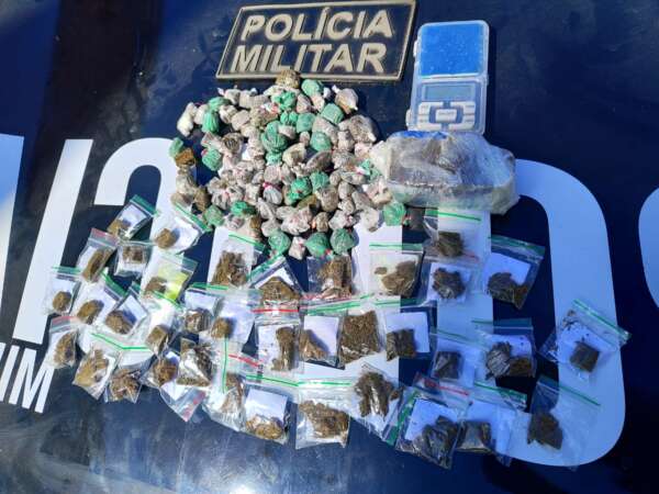 PMCE apreende drogas durante ação no Conjunto Palmeiras