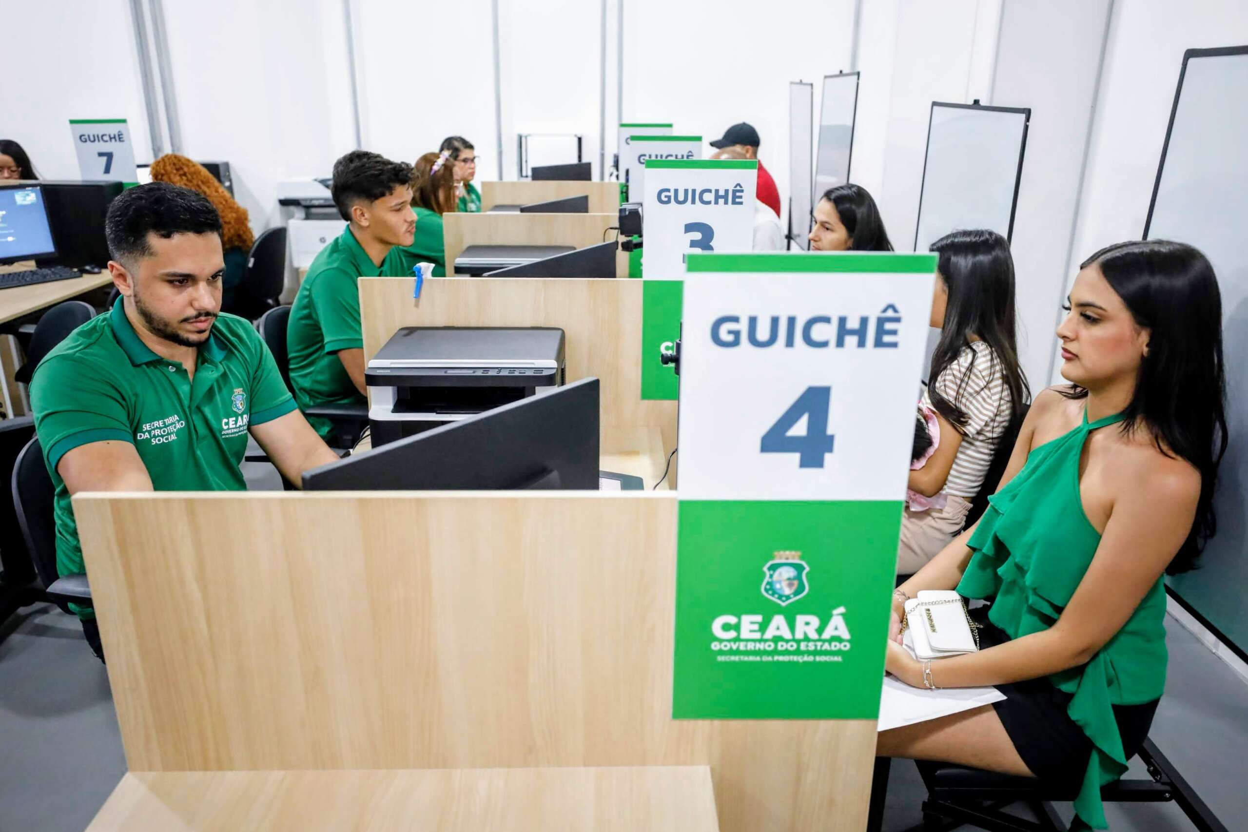 Governo do Ceará inaugura Casa do Cidadão no Riomar Kennedy, em Fortaleza