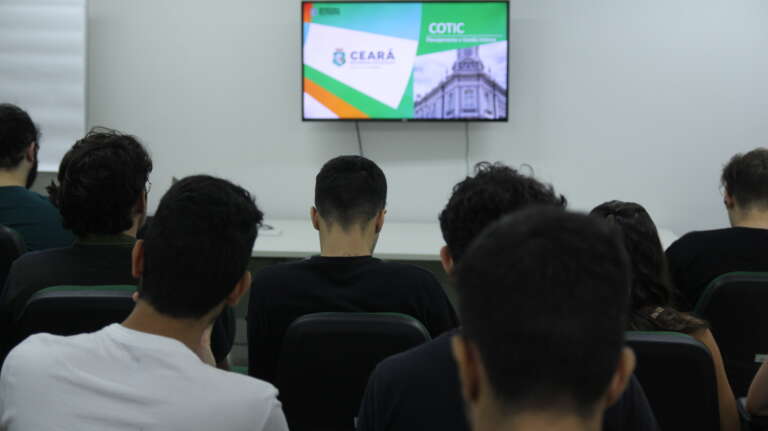 Universidade no Fisco: Sefaz-CE recebe estudantes de TI da Unifor
