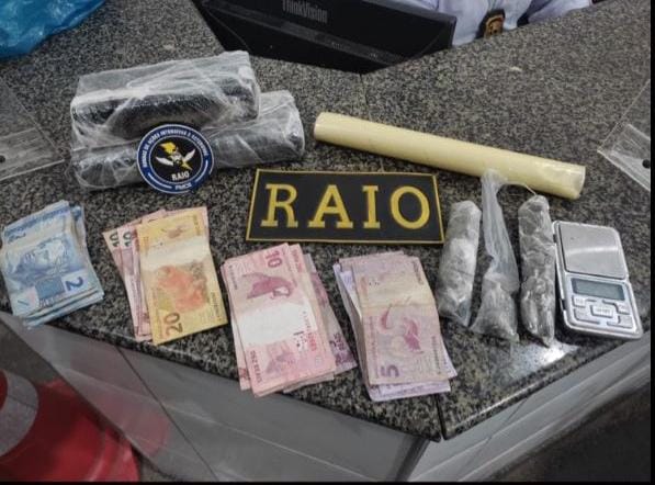 PMCE apreende mais de 1 kg de maconha no Carlito Pamplona