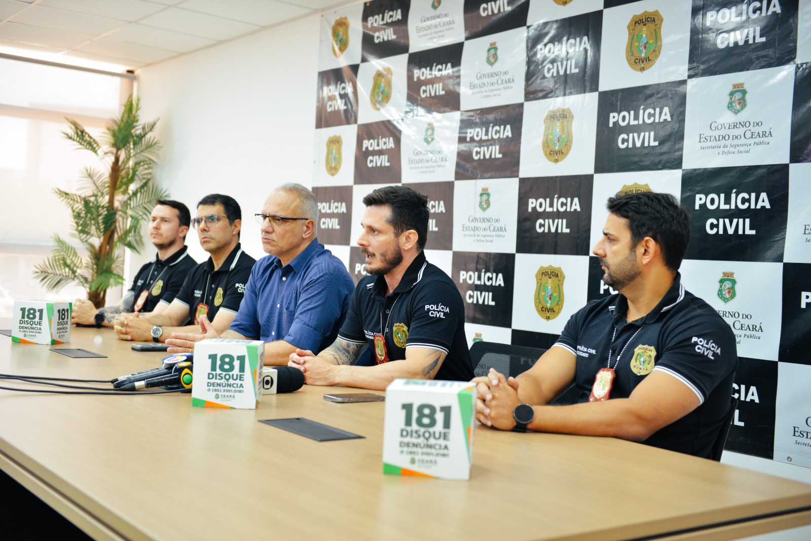 Polícia Civil cumpre 34 mandados de prisão contra suspeitos de ameaçar eleitores e candidatos