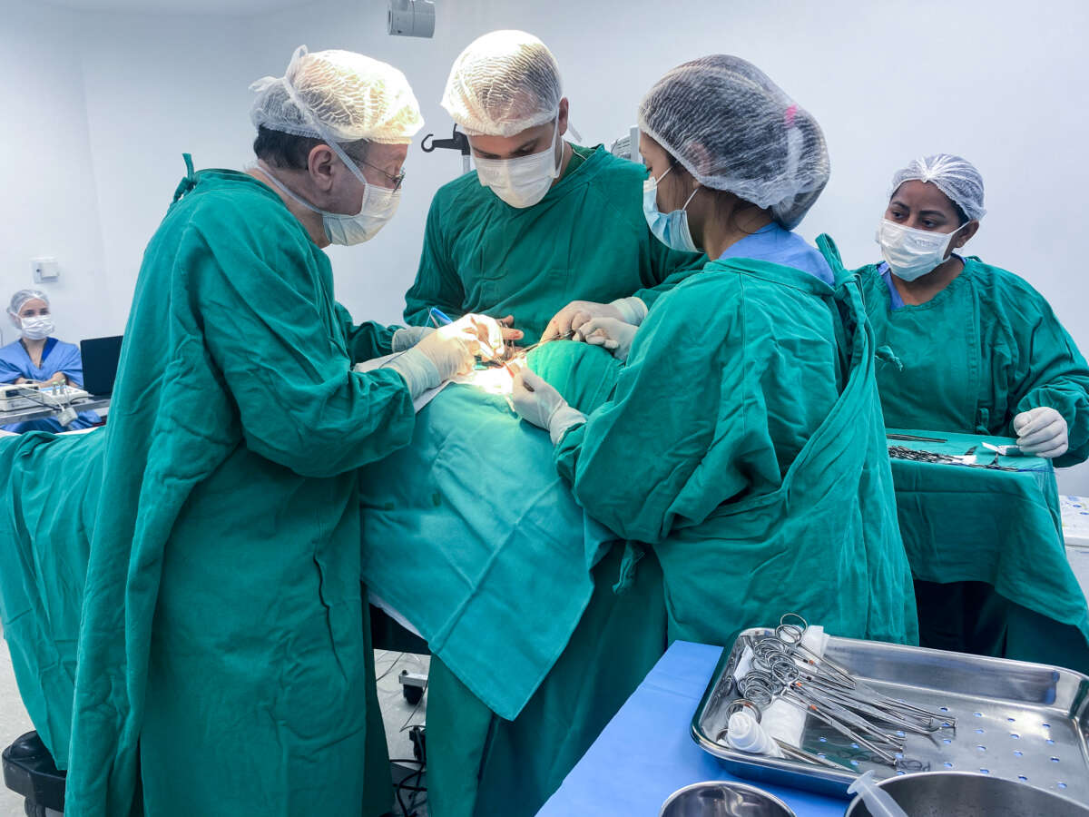 HGF realiza primeira reconstrução mamária por técnica que utiliza tecido abdominal da própria paciente