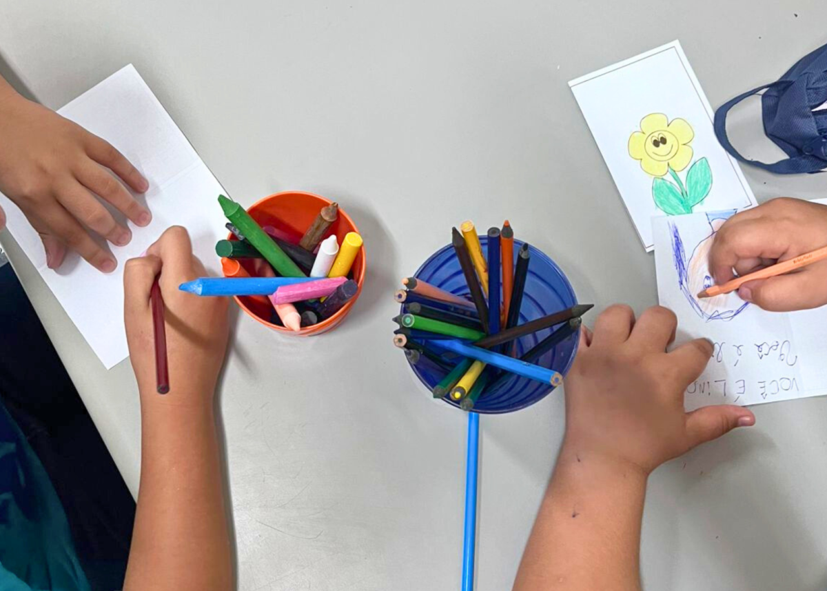 Mês das crianças: brincadeiras auxiliam tratamento dos pequenos no Hospital de Saúde Mental