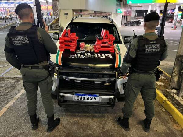 Polícia Militar apreende 32 tijolos de maconha prensada apreendidos no bairro Aeroporto