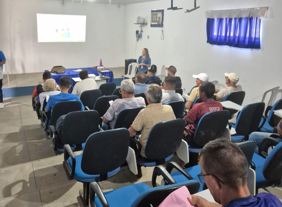 Detran-CE conclui curso de capacitação para condutores de transporte escolar em Limoeiro do Norte