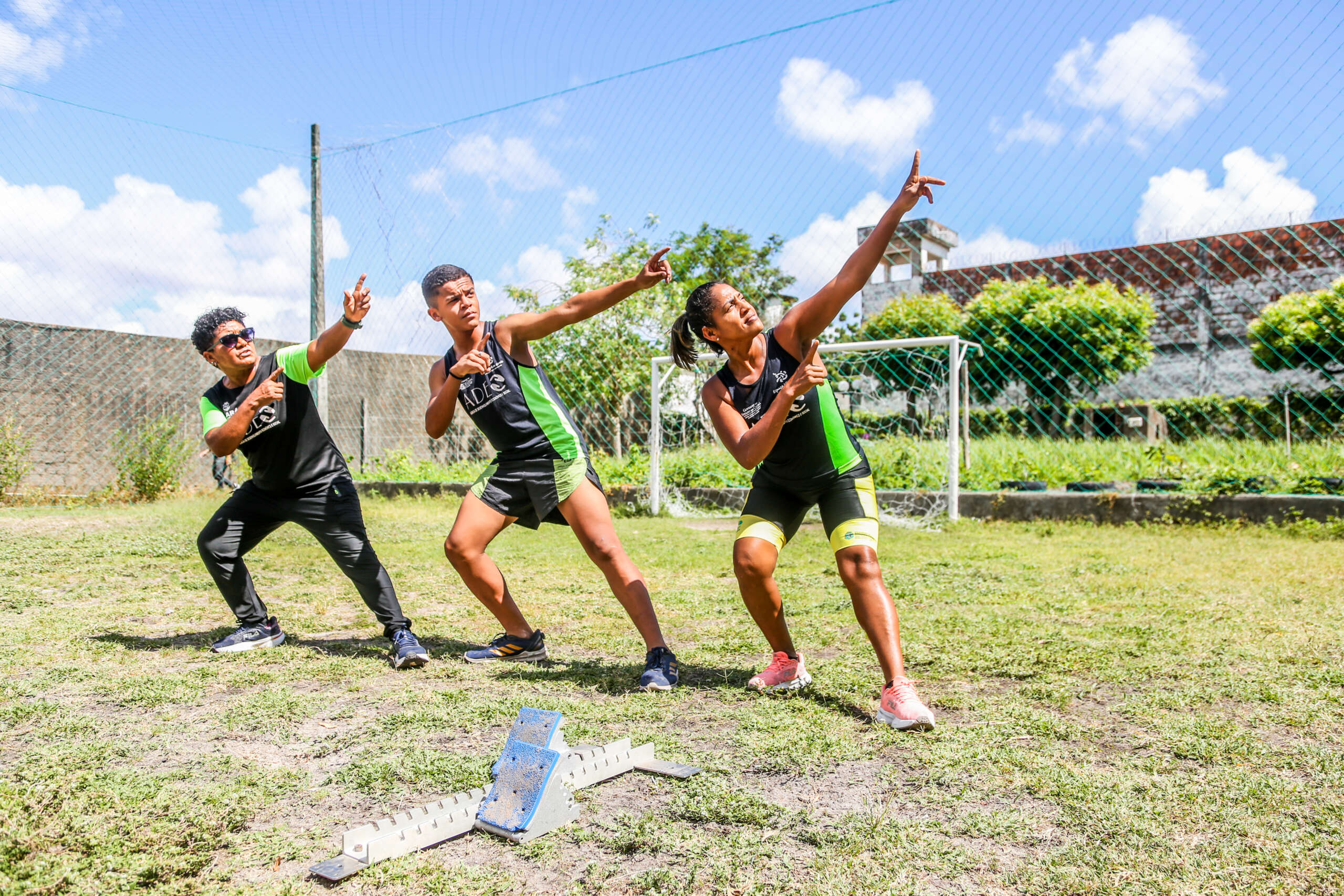 Alunos do Espaço Viva Gente se destacam em competições e corridas de atletismo