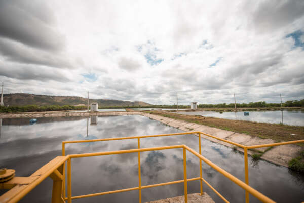 Municípios do Cariri recebem R$ 111 milhões em obras de esgotamento sanitário