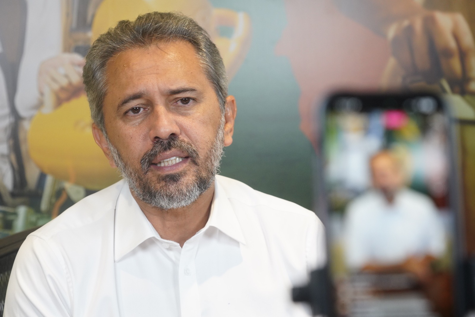 Em live semanal, Elmano destaca vagas para cursos Geração Tech e Programa Capacita