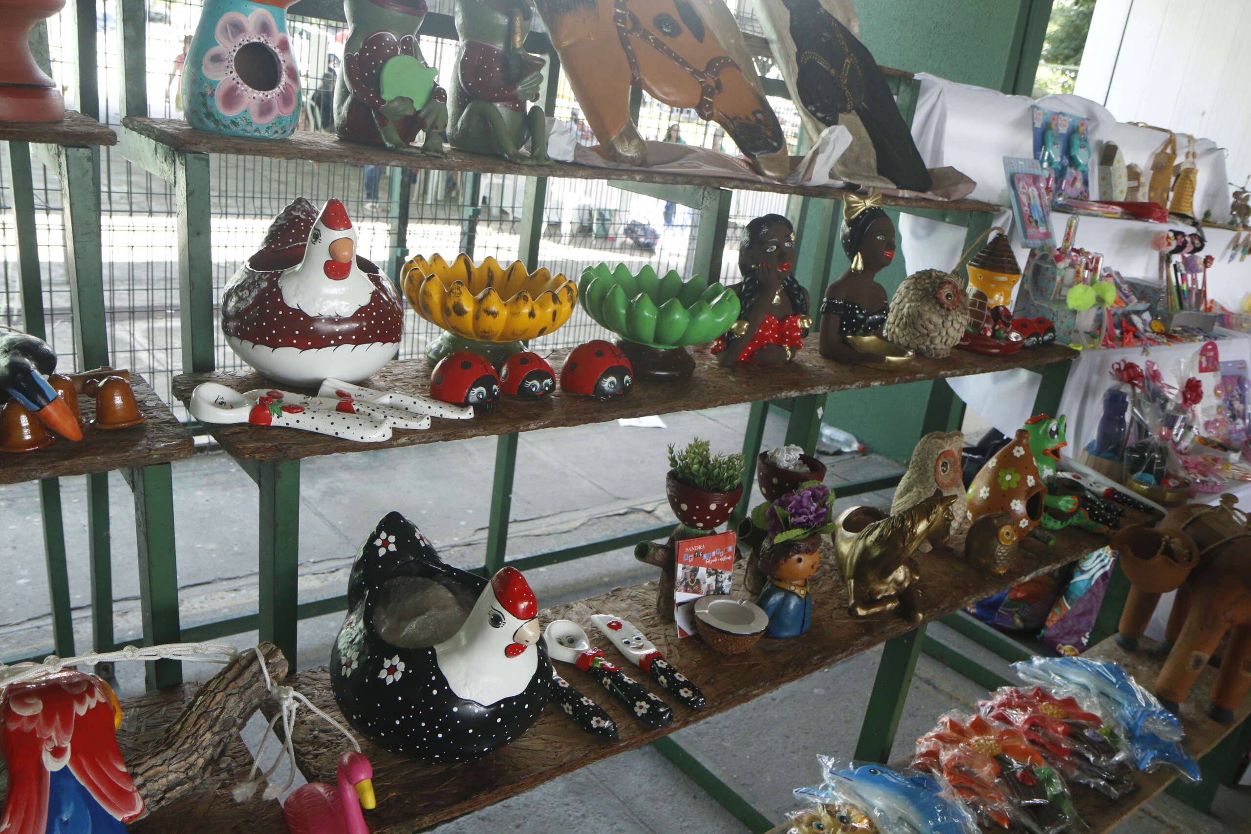 Ceasa-CE promove Feira Flor e Artesanato em homenagem às mulheres