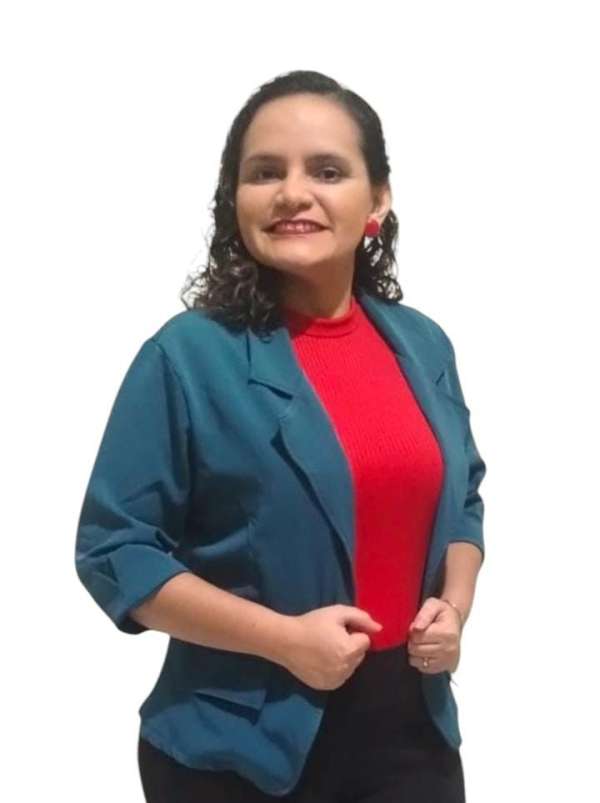 Aluna surda defende mestrado com destaque para acessibilidade e tradução audiovisual