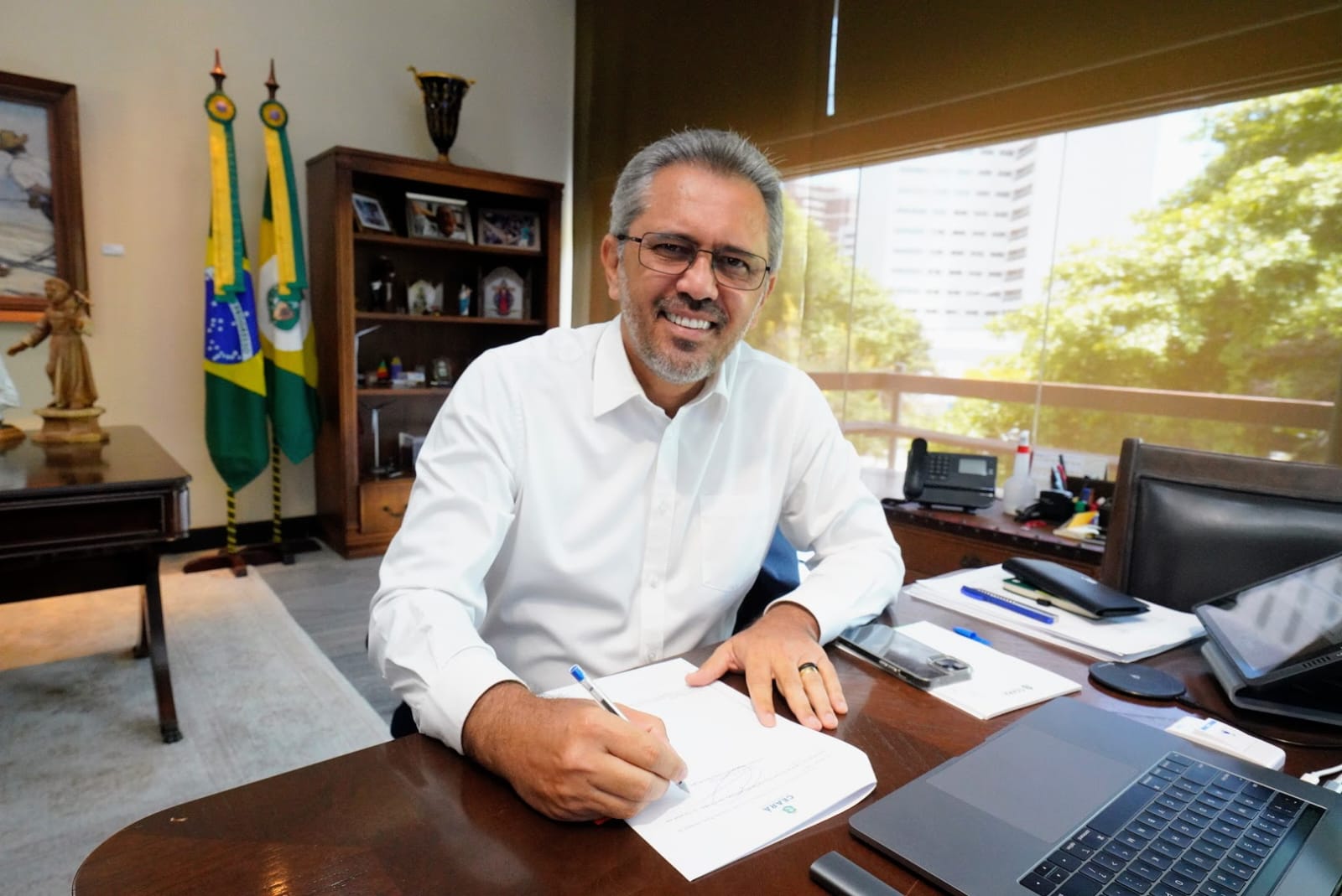 Governo do Ceará antecipa pagamento de fevereiro para 180 mil servidores ativos, inativos e pensionistas