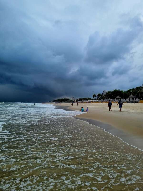 Semace divulga boletim de balneabilidade deste final de semana em Fortaleza