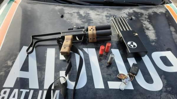 Trio é preso pela PMCE após perseguição no bairro Barra do Ceará