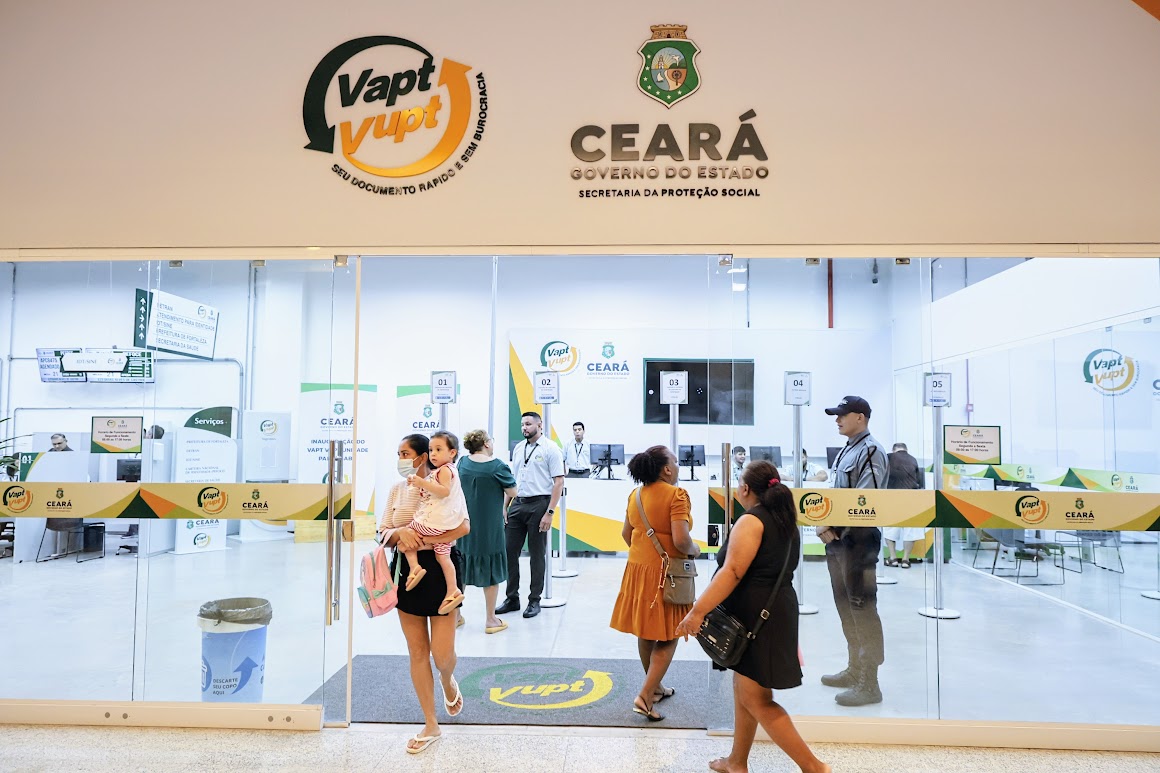 Governo do Ceará entrega 7ª unidade do Vapt Vupt para população cearense