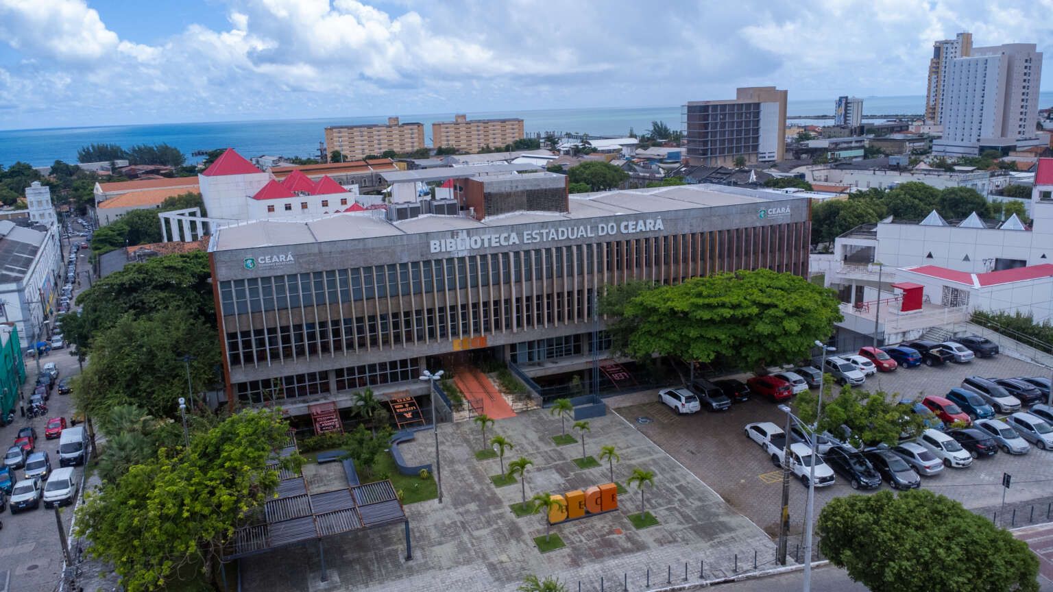 Mercado Livre: Biblioteca Estadual e sede da SDA terão até 28% de economia nos gastos com energia