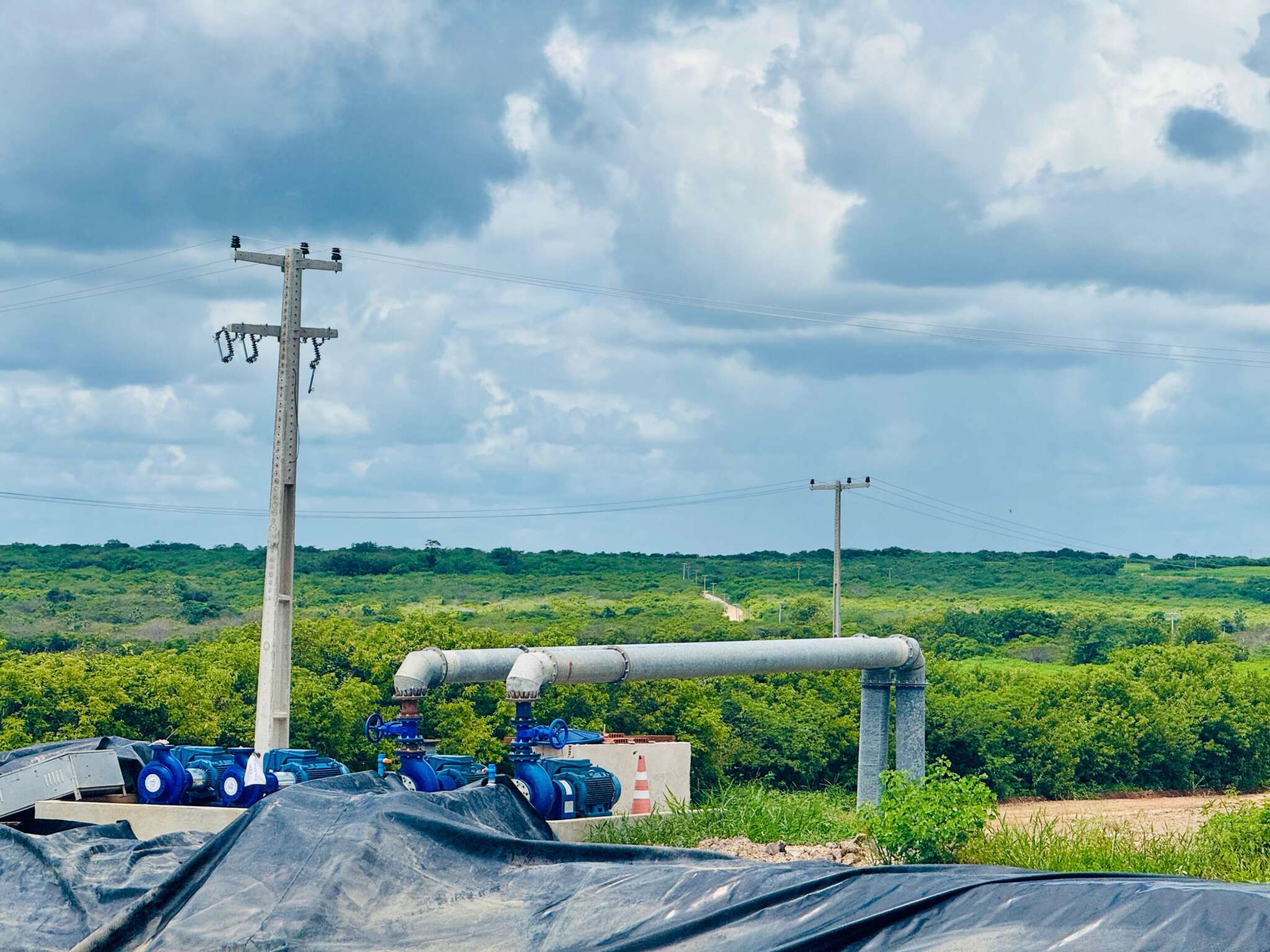 Obra de energia vai beneficiar quatro municípios e gerar 1.200 novos empregos em indústria de Morada Nova