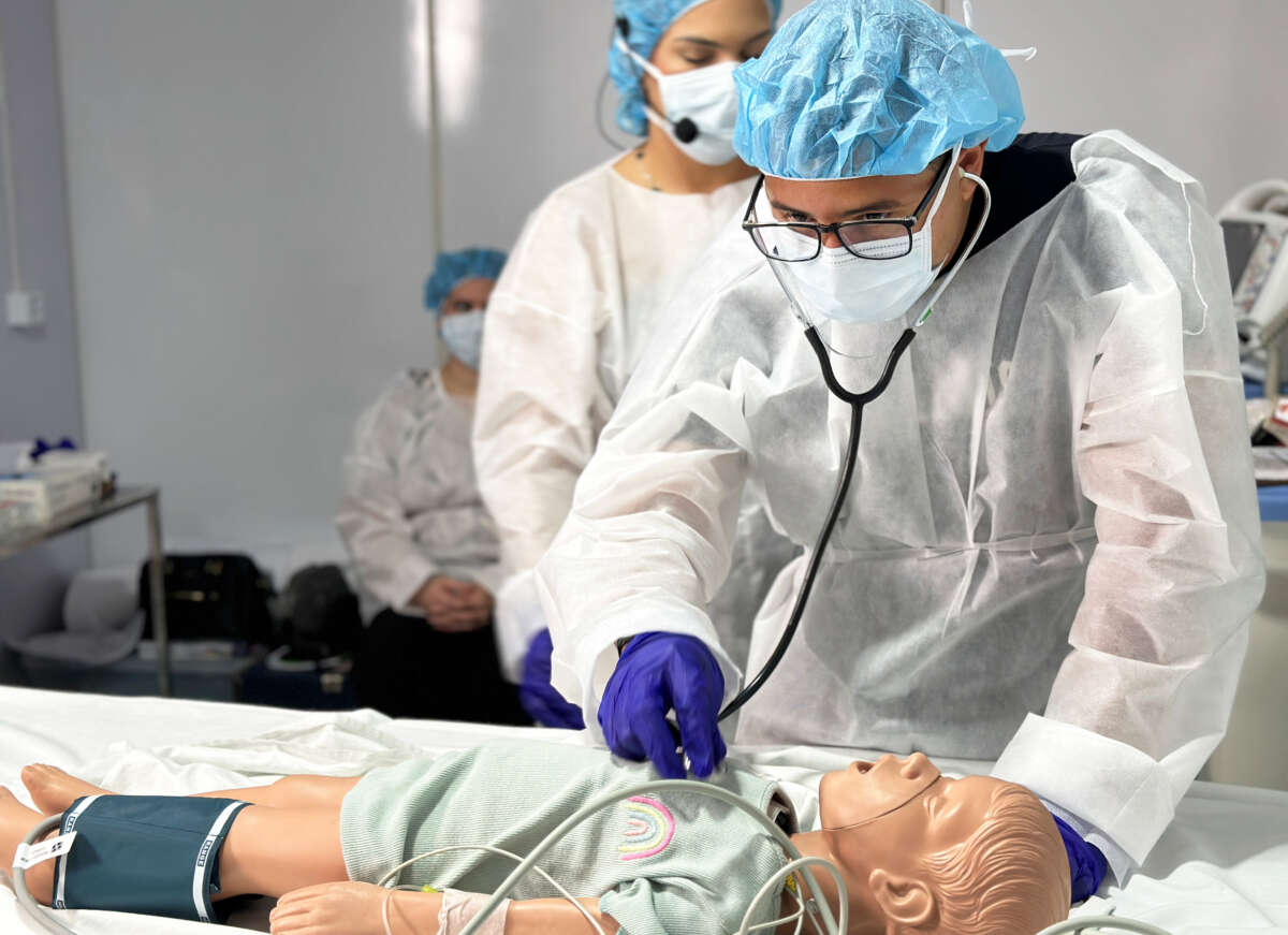 ESP/CE projeta capacitar mais de cinco mil profissionais de saúde por meio de cursos livres em 2025