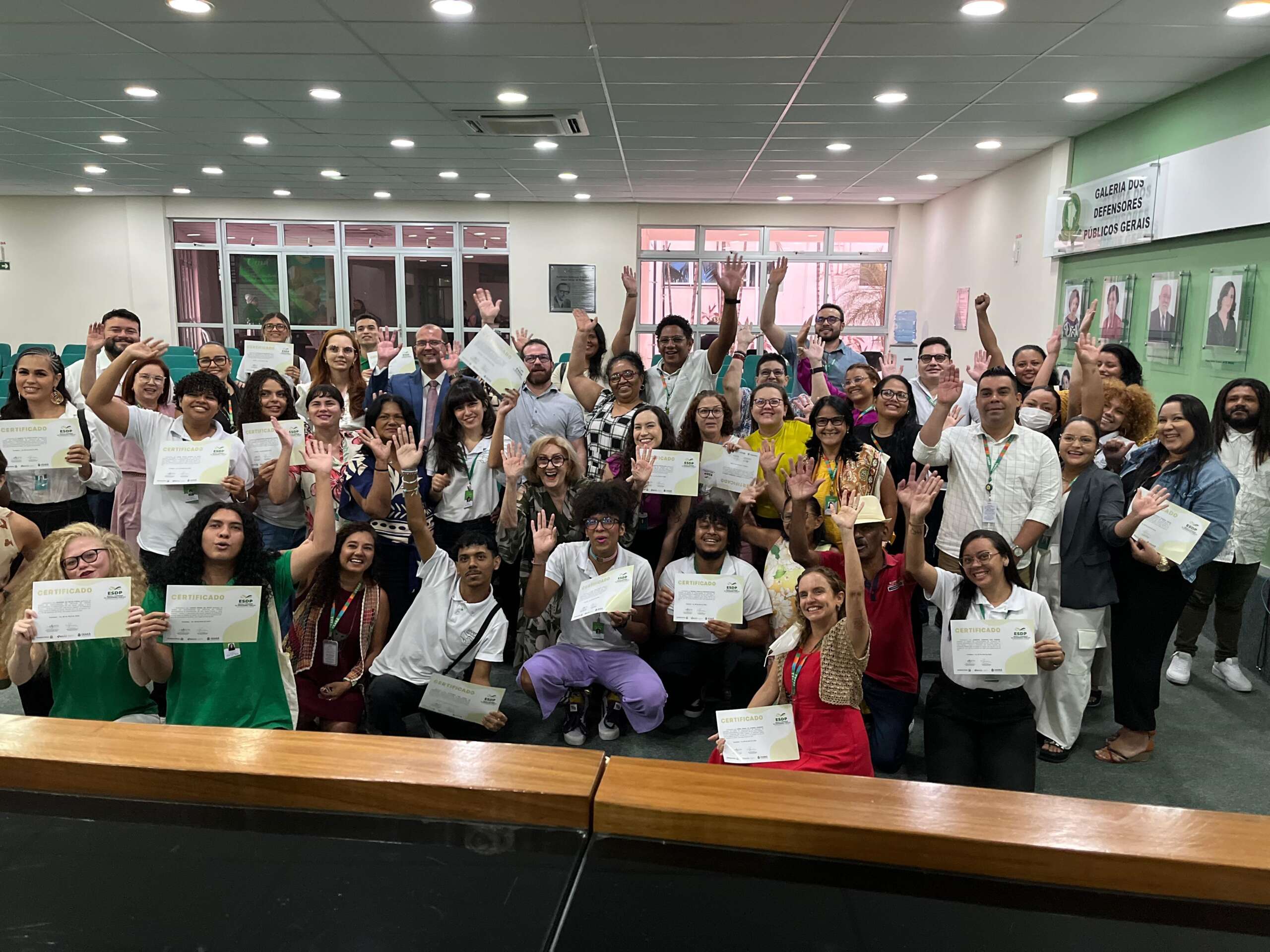 Participantes do Curso de Justiça Restaurativa e Construção de Paz receberam certificados nesta terça-feira (6)