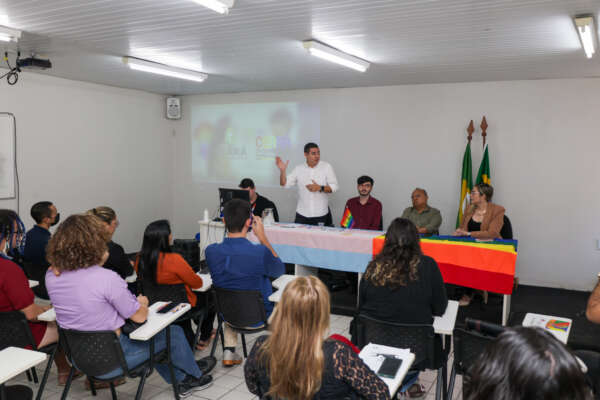 Com ofertas de emprego, Feira da Empregabilidade LGBTI+ Impulsiona a Diversidade no Mercado de Trabalho Cearense