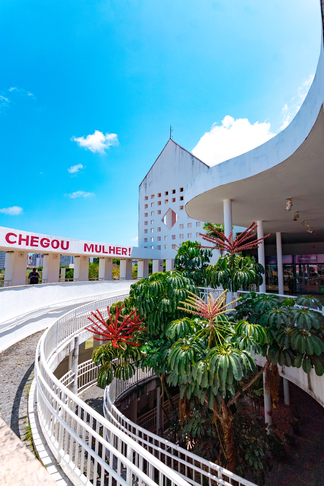 Dragão do Mar lança projeto “Dragão no Andar de Cima – Vitrine Criativa”, com empreendedorismo autoral, arte e música