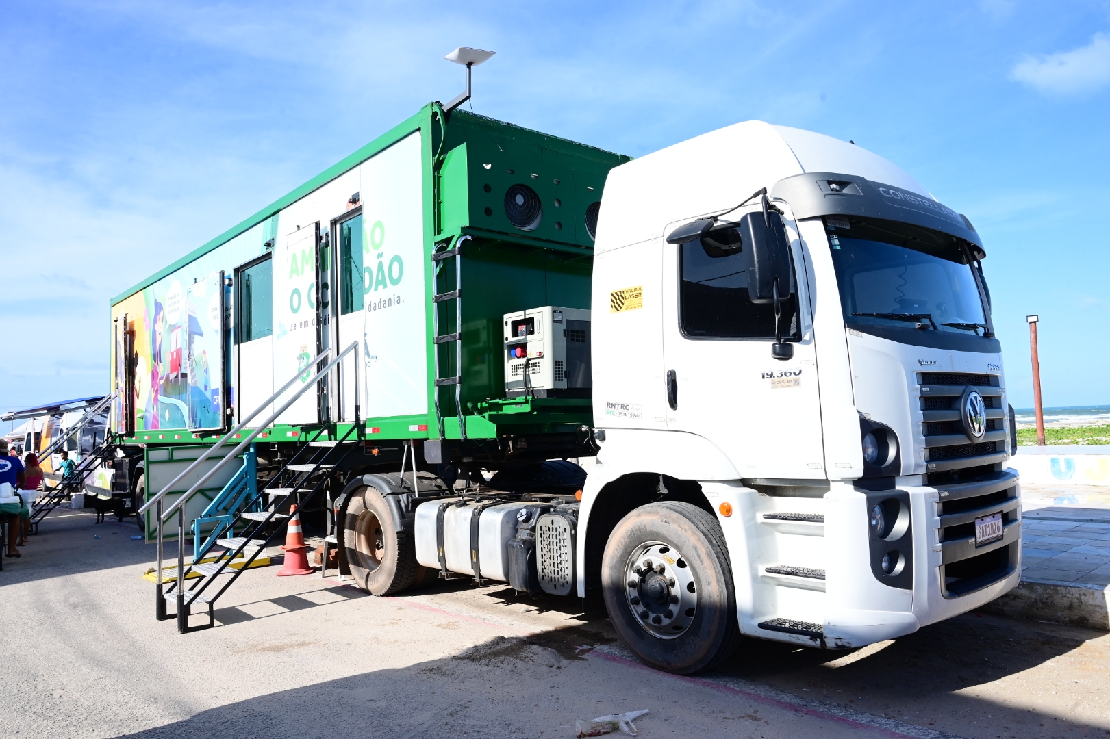 Caminhão do Cidadão leva serviços gratuitos a Fortaleza, Baturité, Campos Sales e Itapiúna