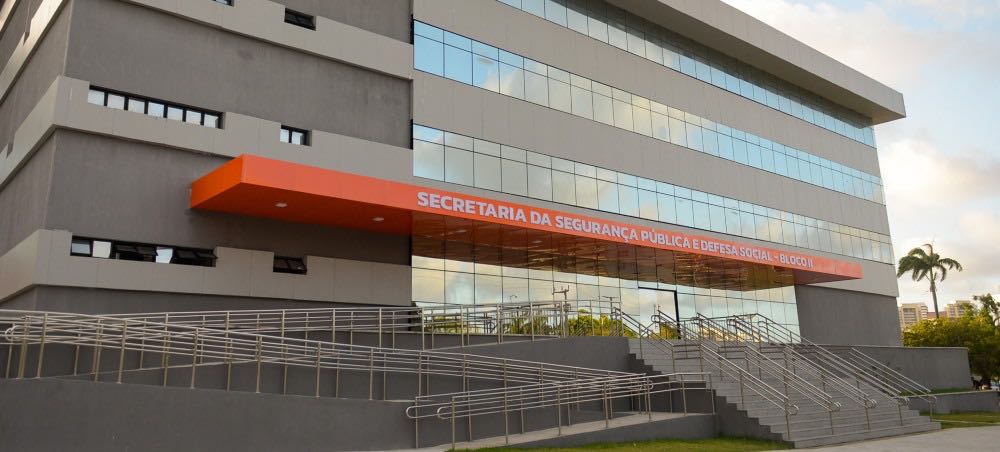 Com uso do reconhecimento facial, homem com mandado de prisão em aberto é preso em Maracanaú