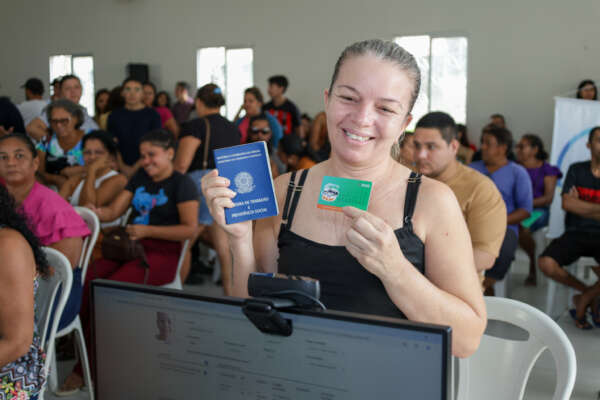 Caravana VaiVem entrega cerca de 500 cartões em três dias de atendimento na RMF