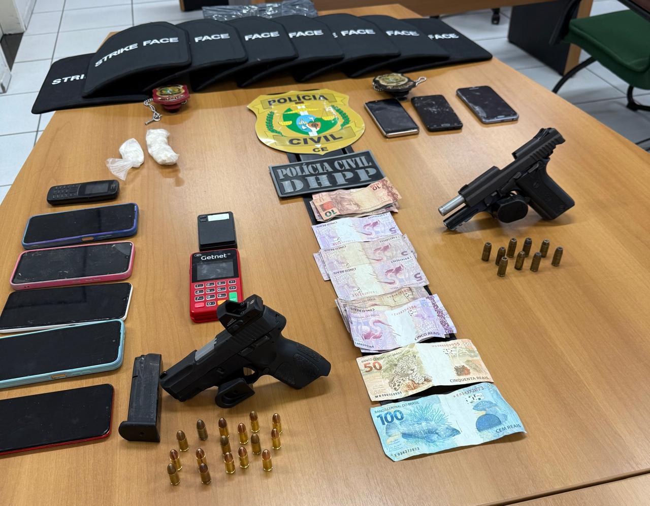 Em operação no bairro Vicente Pinzón, Polícia Civil prende em flagrante três suspeitos de envolvimento em crimes