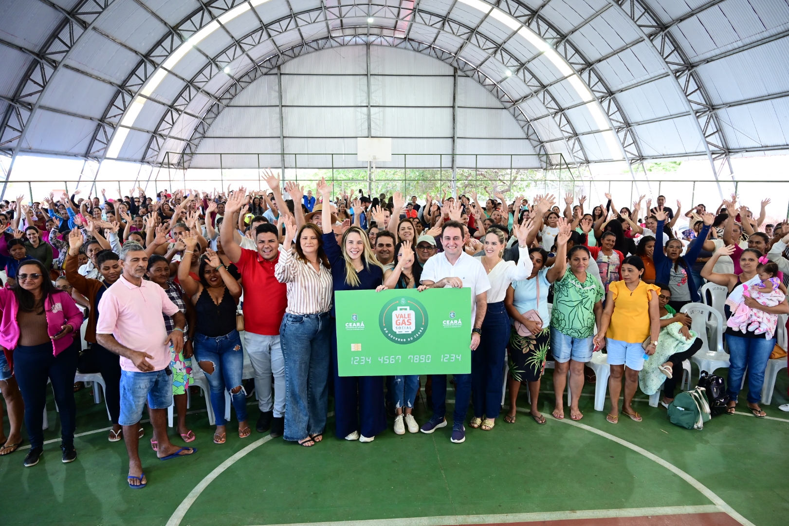 No Cariri, mais de 14 mil famílias já estão recebendo seus tíquetes Vale Gás Social