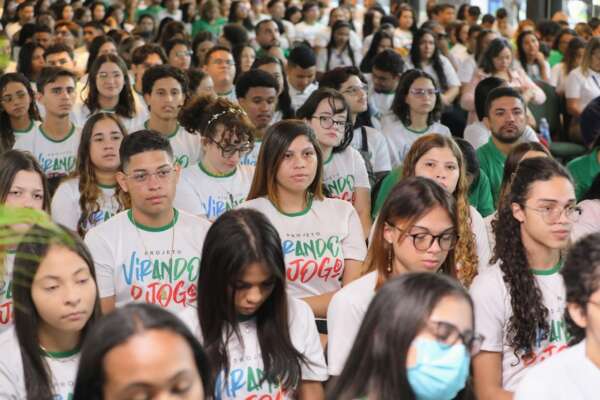 Projeto do Governo do Ceará certifica mais de 700 jovens de comunidades vulneráveis para o mercado de trabalho e empreendedorismo