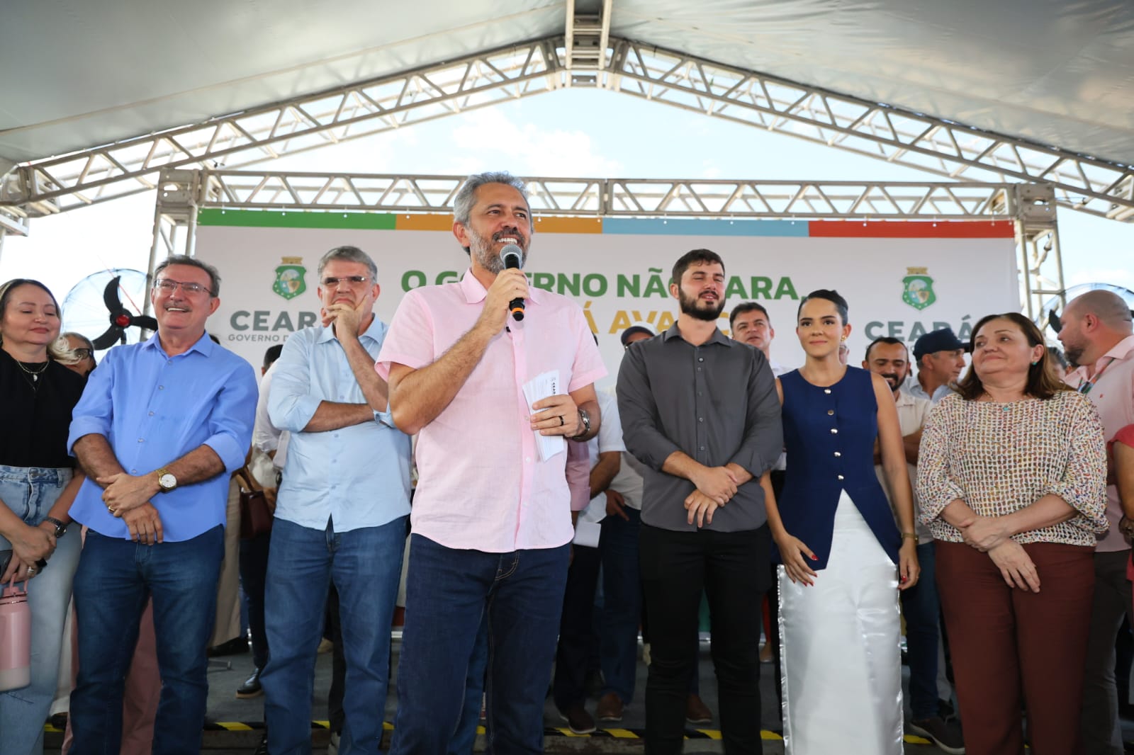 Em Jaguaretama, Governo do Ceará entrega 100ª Brinquedopraça desde 2023; município também recebe CEI e areninha