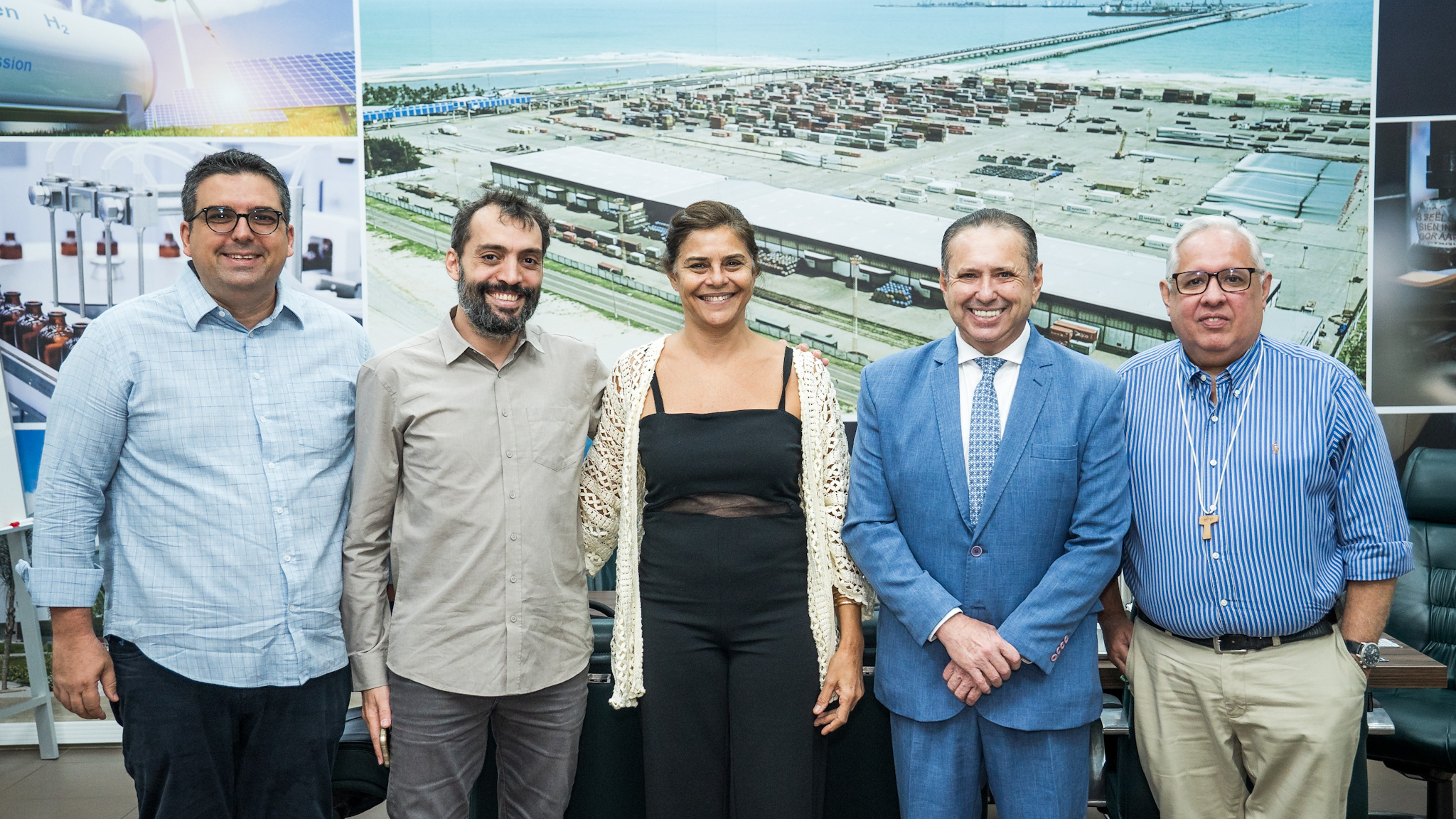 SDE e CearaPar discutem gestão de resíduos sólidos e implantação de abatedouro